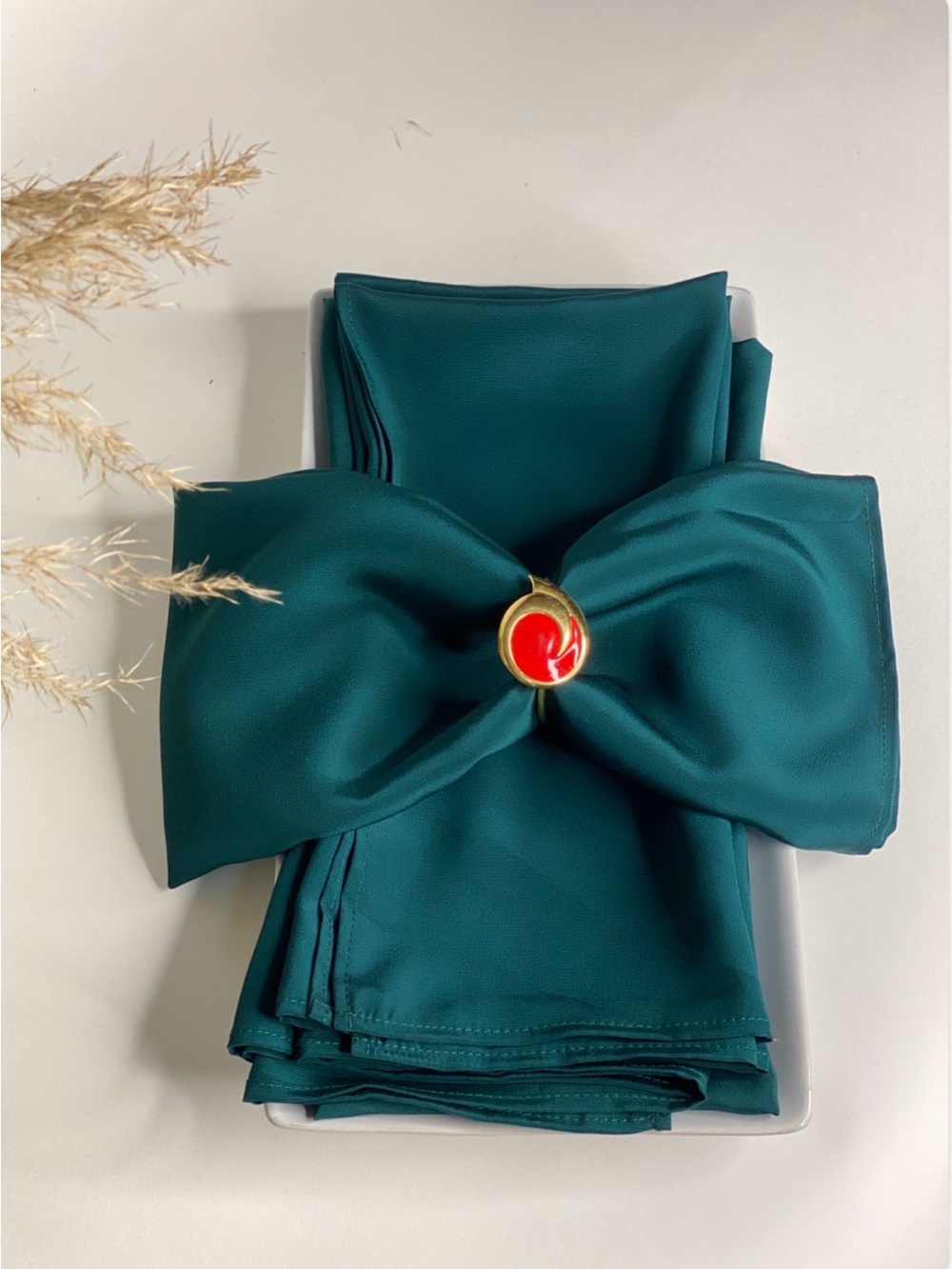 NWT SILKLETTE Gifting Bundle of 4 pcs. Emerald Green 100% Fine Silk Kerchief